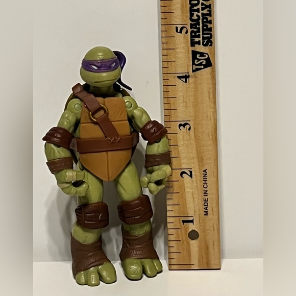 Ninja Turtle Donatello - Picture 13 of 15